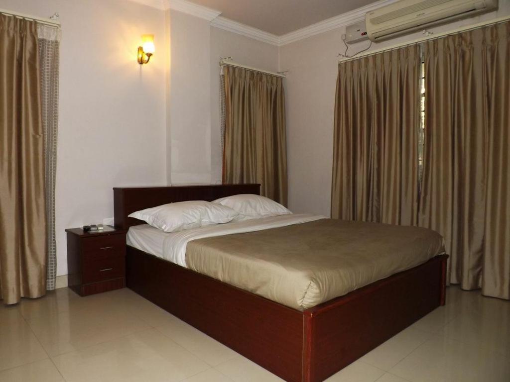 Aston Service Apartment Bangalore Extérieur photo